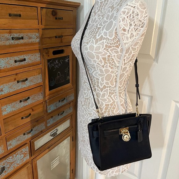 Michael Kors - Navy Leather & Faux Fur - Vintage Small Satchel / Crossbody Bag - Picture 4 of 11